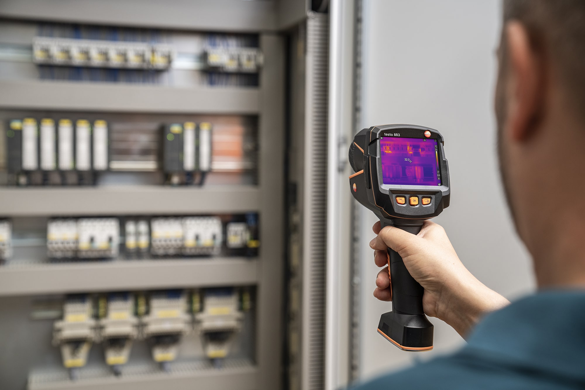 testo 883 - Câmera termográfica (9Hz), inclui maleta