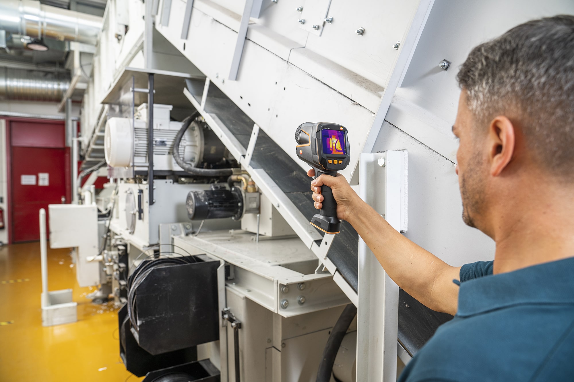 testo 883 - Câmera termográfica (9Hz), inclui maleta